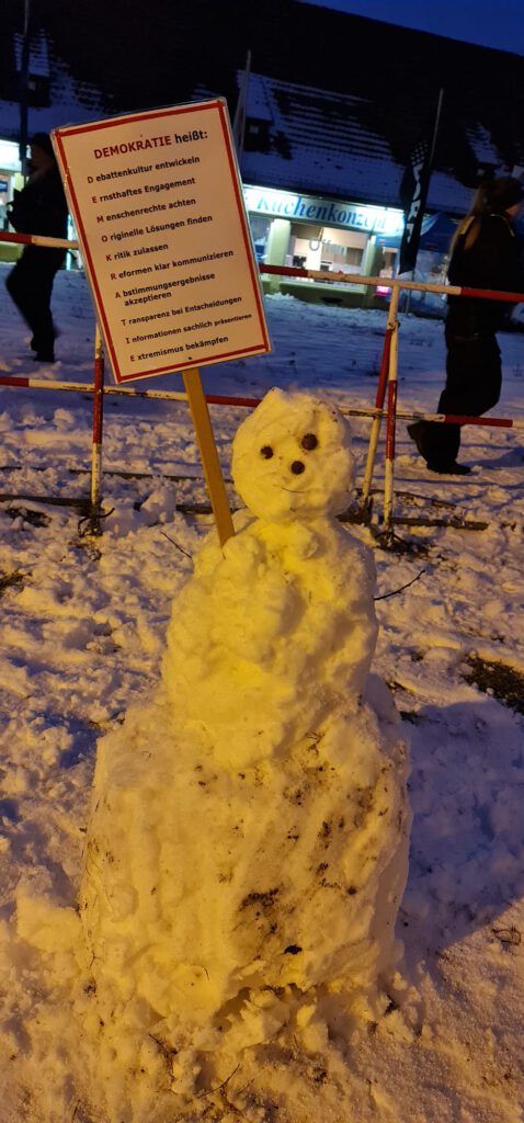 Schneemann für Dem,okratie